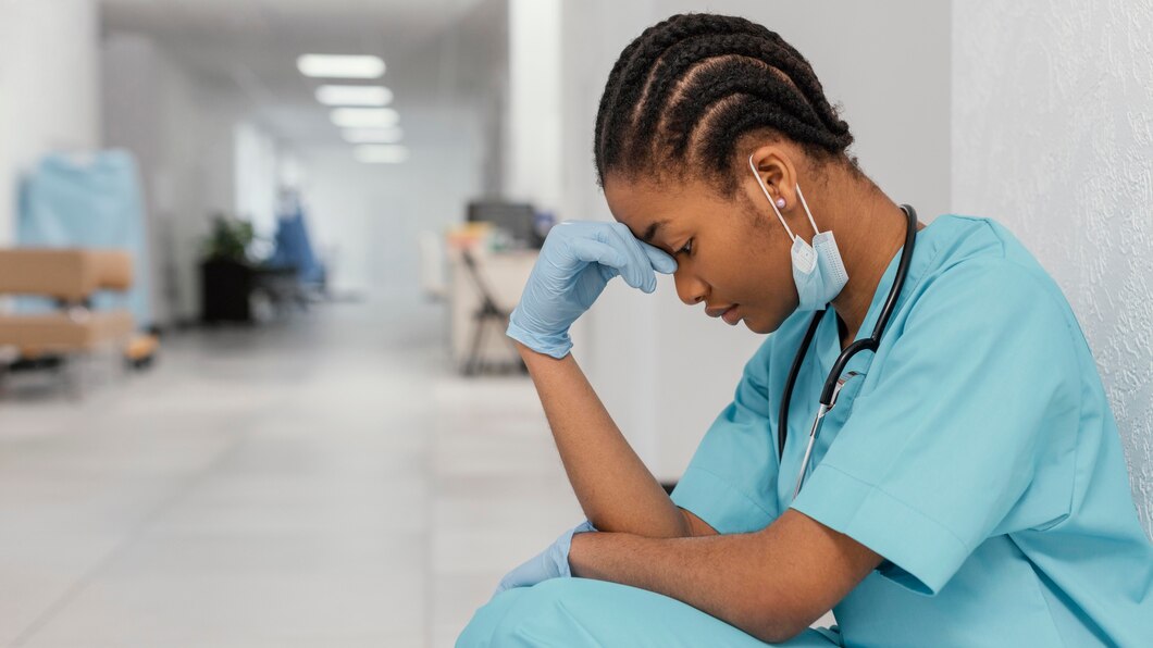 5 Ways to Reduce Health Professionals Burnout in Your Facility